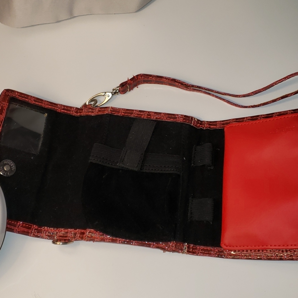 Wristlet - Picture 2 of 7